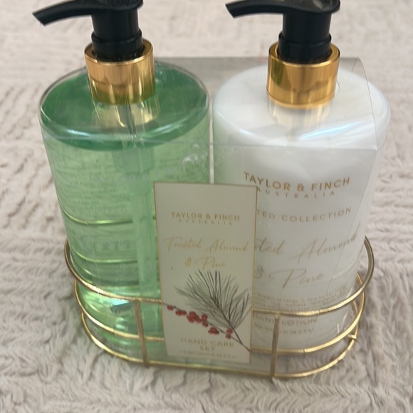 Taylor & Finch Australia Toasted Almond & Pine Ltd collection Hand Care Set -New - Picture 9 of 16